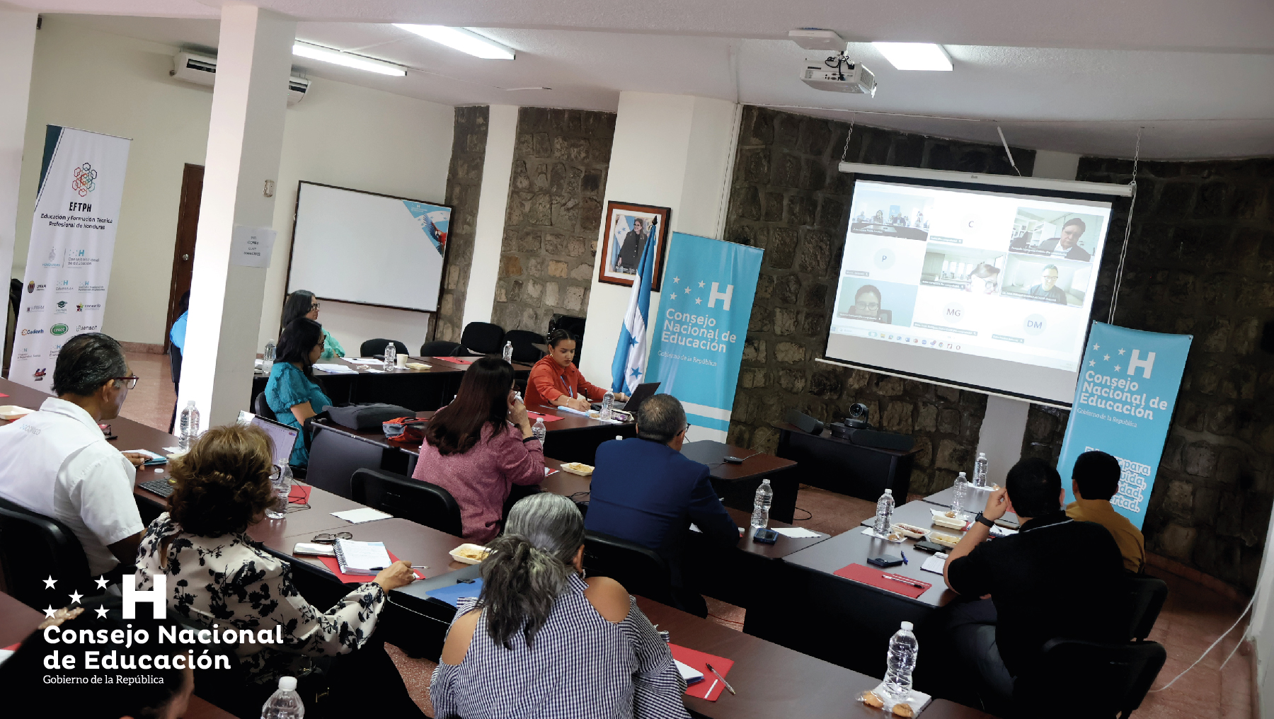 REUNIÓN CON LAS AUTORIDADES DE LA SECRETARÍA DE EDUCACIÓN DEL ESTADO DE HIDALGO, MÉXICO.